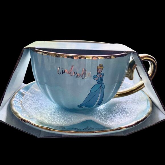 Disney Princess Cinderella Tea Cup and Saucer New - Picture 1 of 7